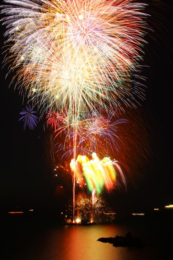 Tsushima Kokkyo Fireworks