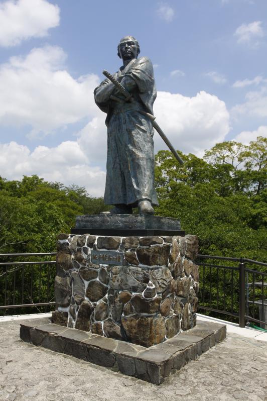 Kazagashira Park - Statue of Sakamoto Ryoma 