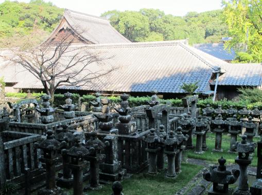 Tenyuji - Tomb of the Isahaya Family 2